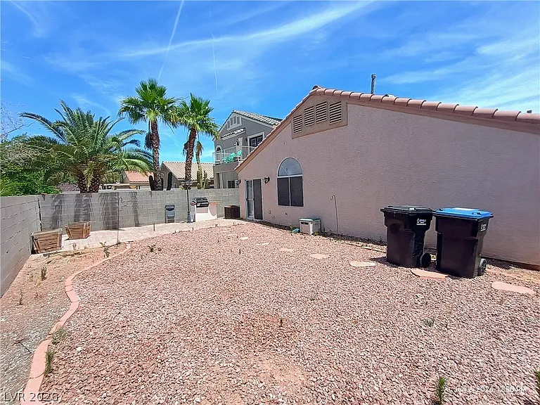 1465 Dragon Rock Dr — Photo 17