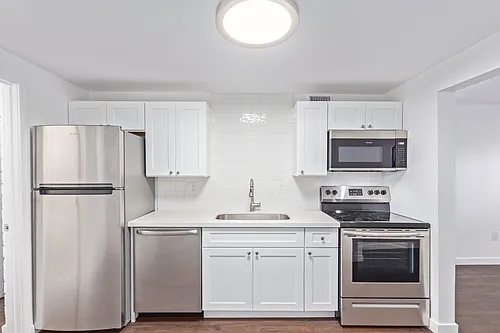 312 E Kinderman Dr #5 Photo 1