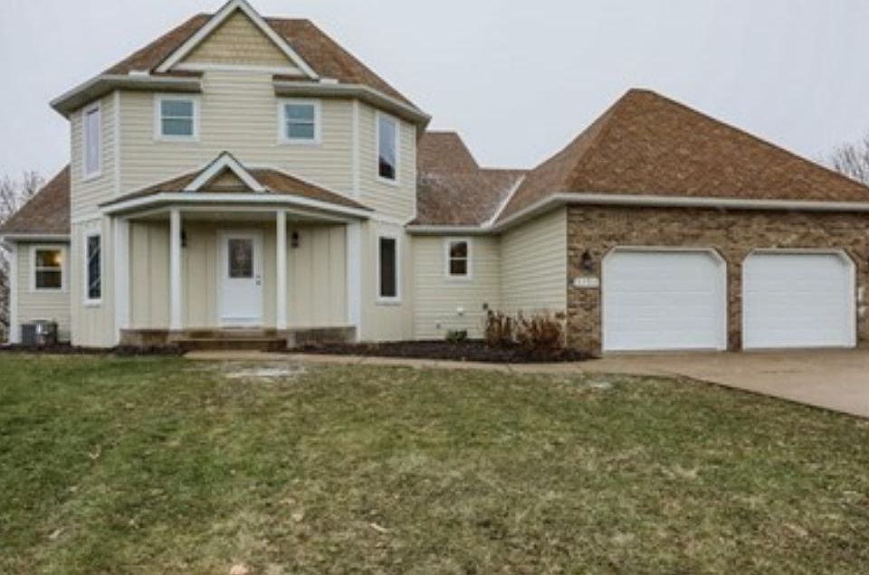 1st image of 3558 Oxford Dr