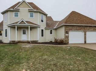 3558 Oxford Dr, Woodbury, MN 55125