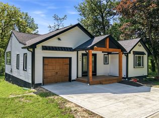 289 Maple Dr, Hermitage, PA 16148