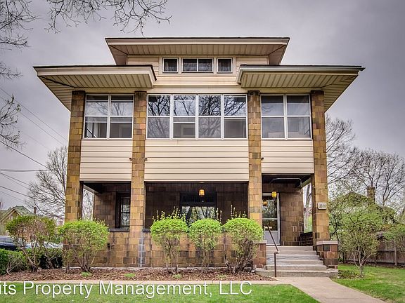 3rd image of 35 Lexington Pkwy N APT 3