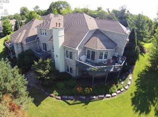 48 Mariners Cv, Vermilion, OH 44089