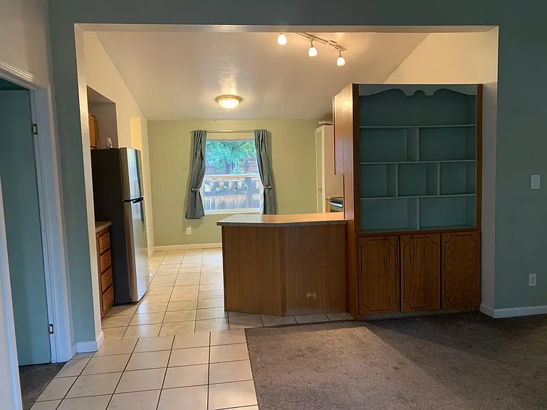 705 Maple St #A — Photo 10