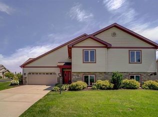 946 Jenna Dr, Verona, WI 53593