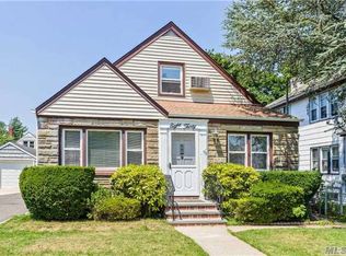 830 Harrison St, West Hempstead, NY 11552