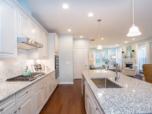 51 Sienna Cir #4113, Upton, MA 01568