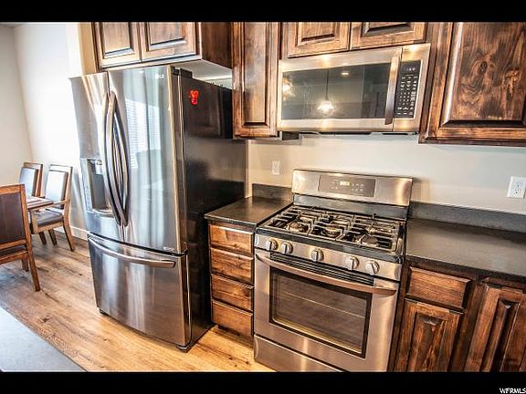 5th image of 181 W Whitewater Dr #230