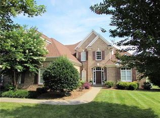 1015 Glen Day Dr, Clemmons, NC 27012