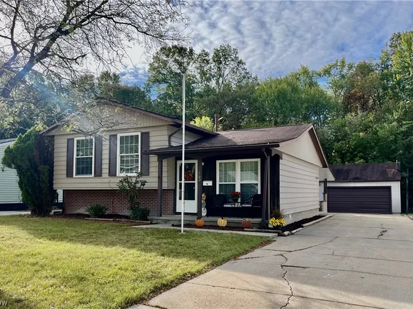 1109 Raymond St NW, Warren, OH 44485