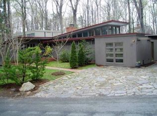 8712 Old Spring Rd, Richmond, VA 23235