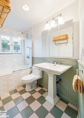 Rented by Brown Harris Stevens | media 26