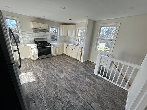 Kitchen / sitting room