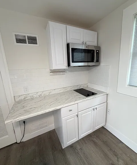 235-237 State Rd #E — Photo 2