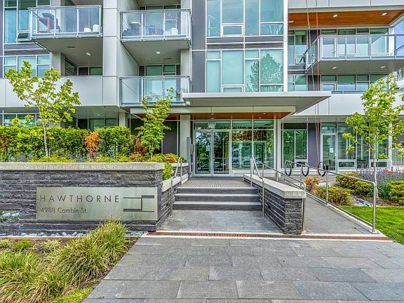 4th image of 4988 Cambie St #204