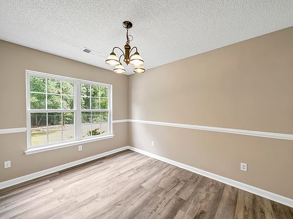 5th image of 260 Loskin Ln