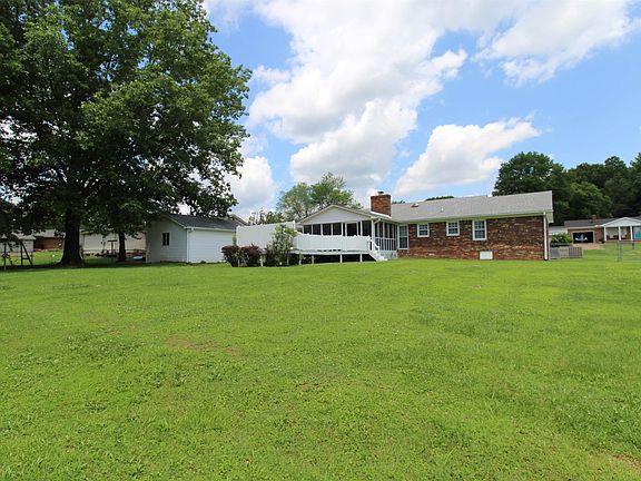 2nd image of 66 Teakwood Dr