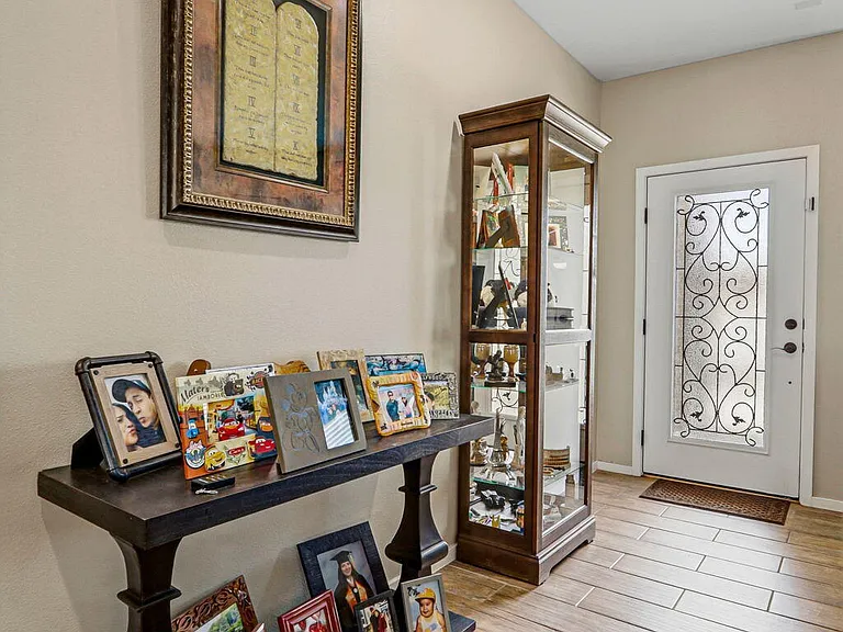13066 Grantham Ln — Photo 33