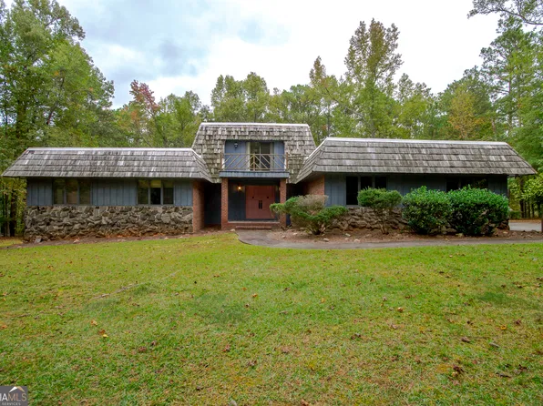 120 Melody Ln, Fayetteville, GA 30215