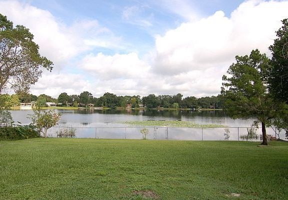 Backyard sitting on Lake Shannon