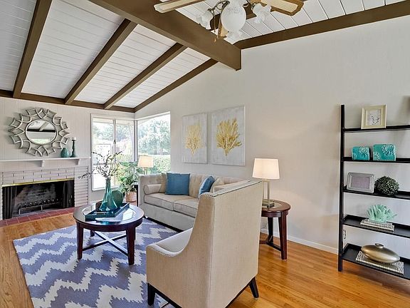 3rd image of 275 W Eaglewood Ave