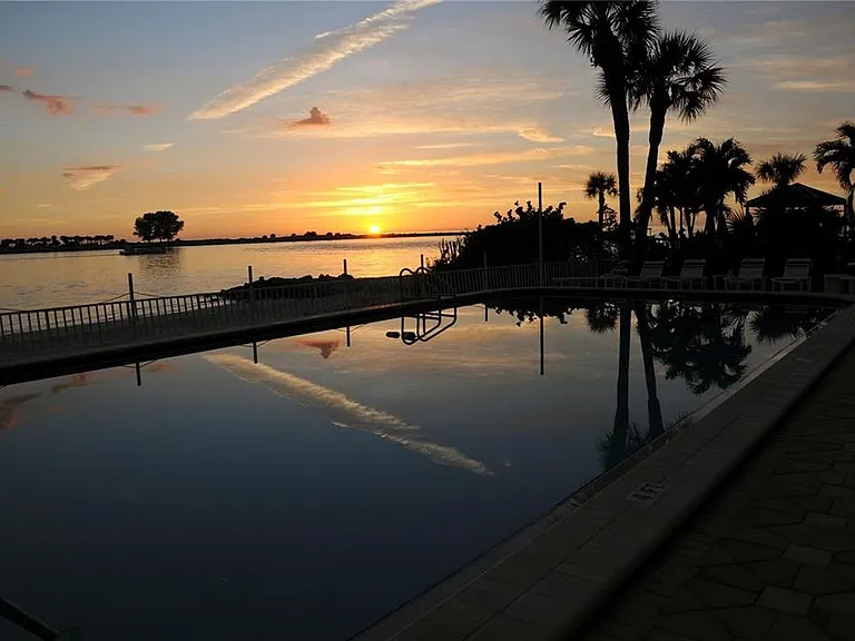 675 S Gulfview Blvd #Penthouse 1 — Photo 58