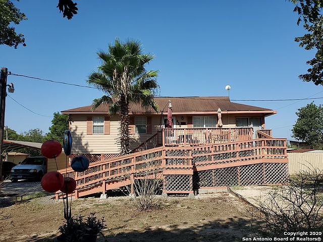 1st image of 430 Forrest Oaks Dr