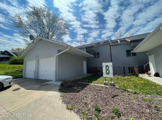 2120 Saint Marys Blvd APT B2, Jefferson City, MO 65109