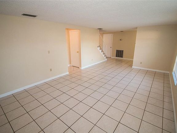 5th image of 8502 Wooddale Ct