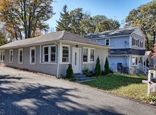 8 Grove St, Budd Lake, NJ 07828