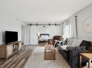 743 Westwinds Dr APT 3, Iowa City, IA 52246