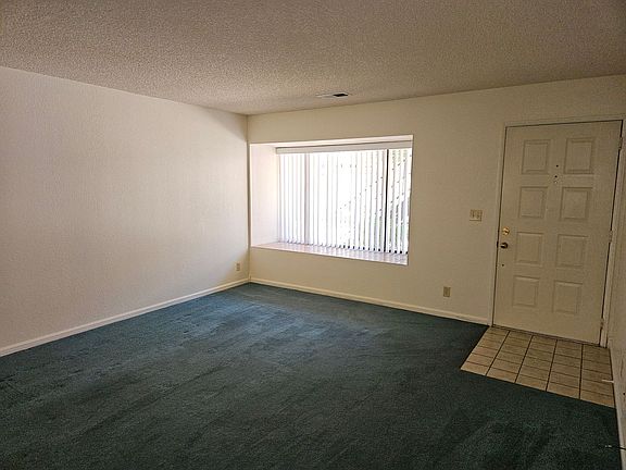 4th image of 201 Riverfront Dr Unit 27