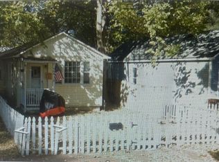 906 Ottawa St, Leavenworth, KS 66048