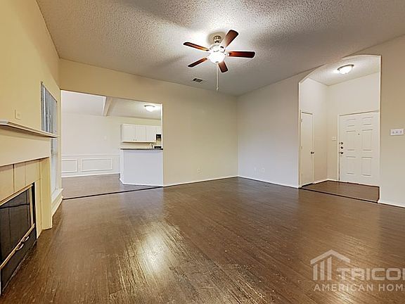 4th image of 625 Sawyer Dr