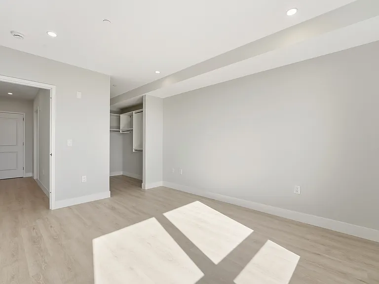 Skylar Lofts JC — Photo 44