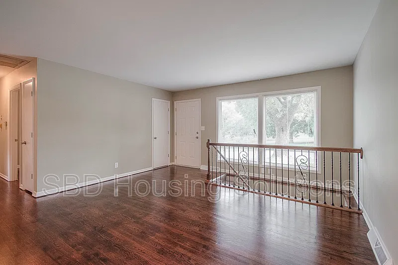 3 bed, 2.0 bath, $1,750 — Photo 4