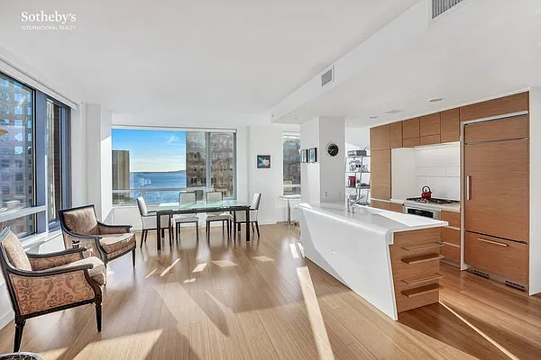 Rented by Sotheby's International Realty | media 15