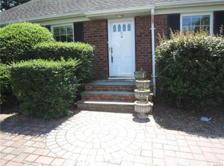 11 Cairnsmuir Ln, New City, NY 10956