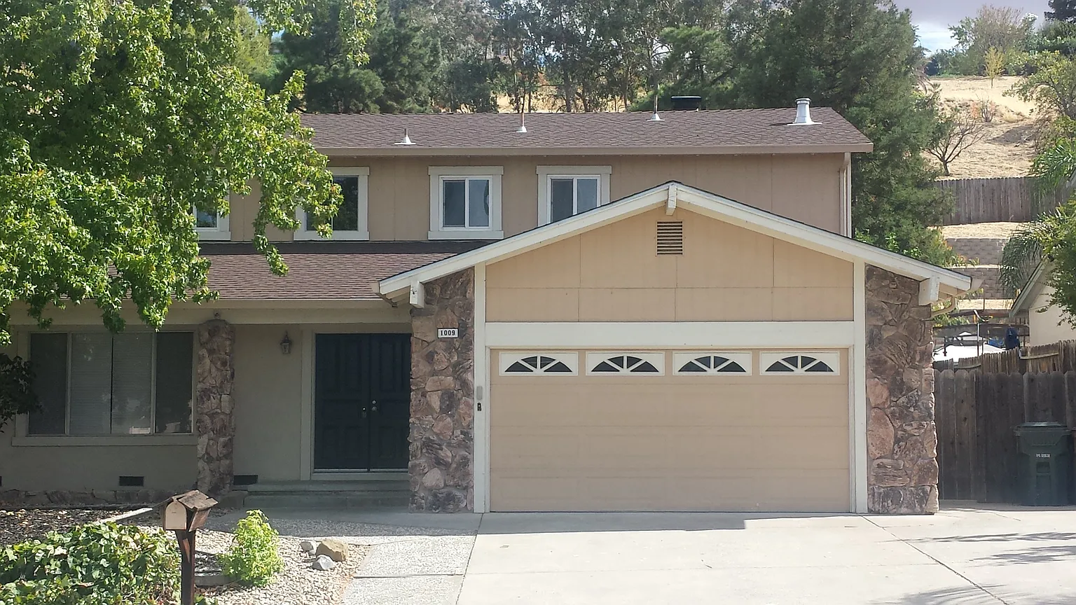 1009 Gatter Dr photo 1