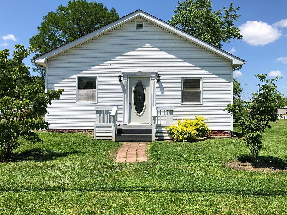 1st image of 501 College St
