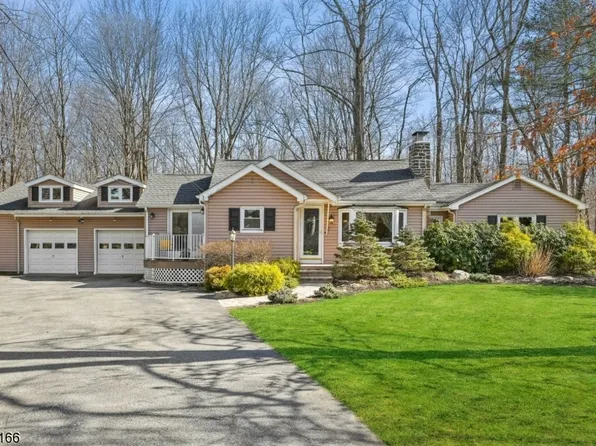 25 Cottonwood Ct, Hardyston Twp., NJ 07460