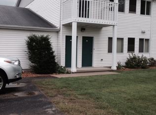 310 N 5th St APT 17, Waterford, WI 53185