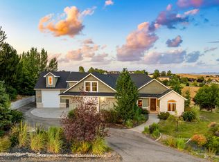 11950 W Deep Canyon Dr, Star, ID 83669