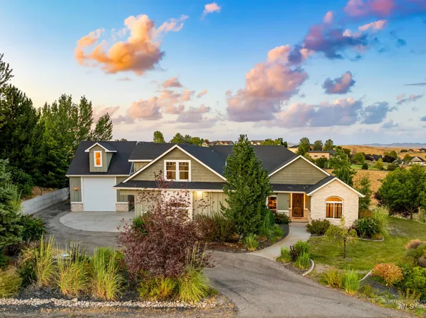11950 W Deep Canyon Dr, Star, ID 83669