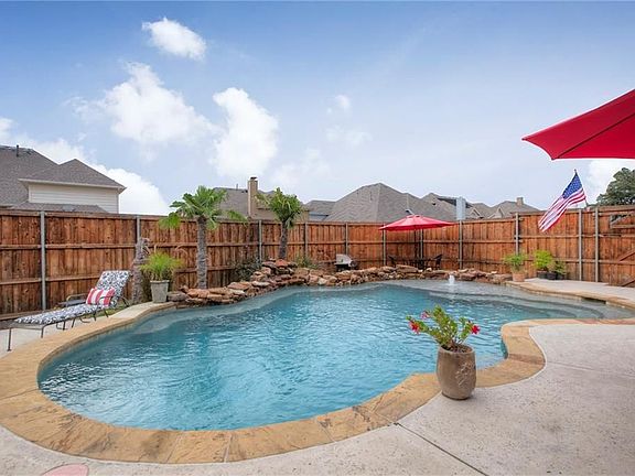 4th image of 1470 White Sand Dr