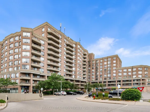 1700 Eglinton Ave E #315, Toronto, ON M4A 2X4