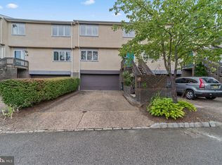 25 Exeter Ct, Princeton, NJ 08540