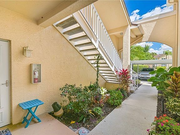 5th image of 15020 Bridgeway Ln APT 402