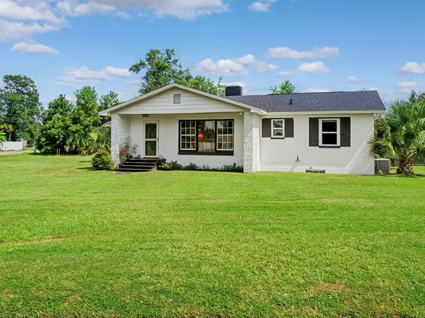 501 Minnesota Ave, Lynn Haven, FL 32444