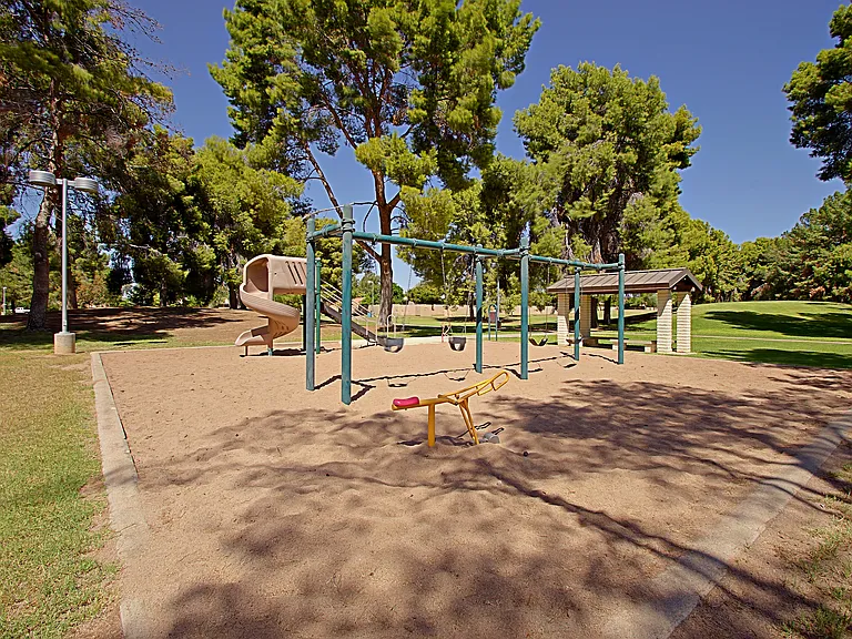 7618 N Via De La Campana — Photo 47